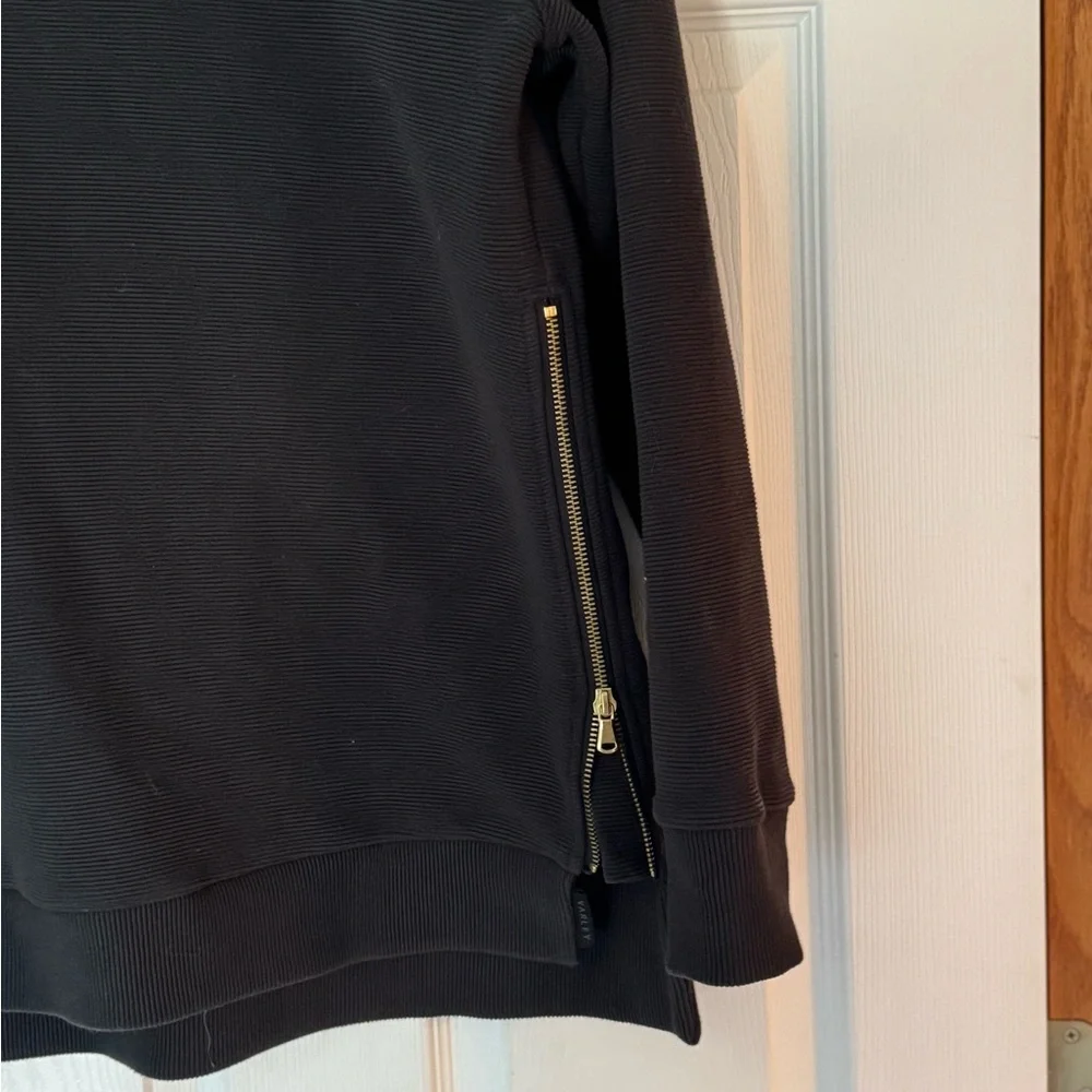 Varley Black Sweatshirt with Gold Zippers - Picture 11 of 14